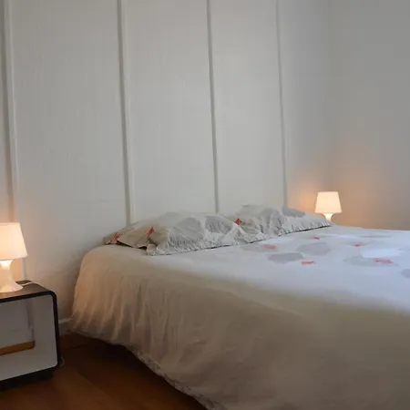 A La Croisee Des Chemins